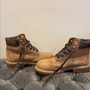 Kids timberland boots size 2 , with camo print . Must go, make offer. Used twice